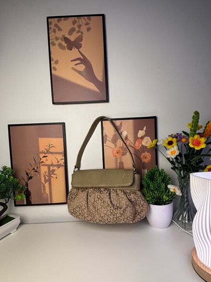 หญิง อื่นๆ กระเป๋าสะพายไหล่ DKNY