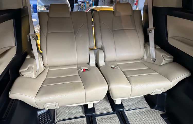 เบาะหลังหนัง AlphardหรือVellfire บอดี้30