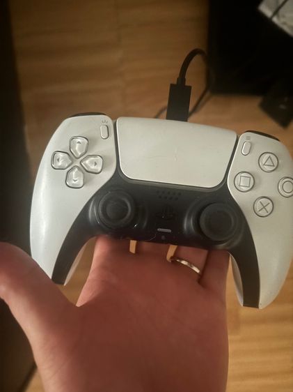 PS5 ขาย PS5 รุ่นแรก (แบบมีช่องใส่แผ่น) สภาพดี รูปที่ 3