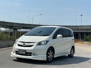 HONDA FREED 1.5 EL TOP ปี 2010 สี ขาว 