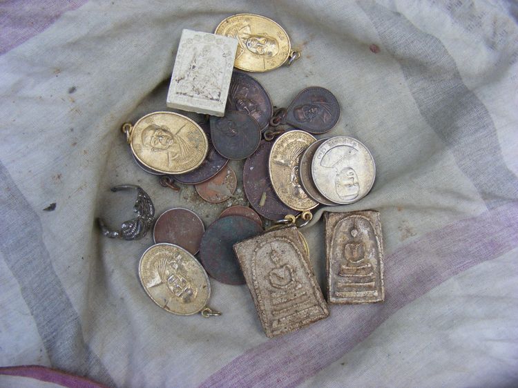 ( ขายแล้ว) พระสมเด็จ เก่า บ้านๆเดิมๆ รูปที่ 17