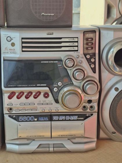 เครื่องเสียง JVCเ พร้อมลำโพงขนาด 5,600 วัตต์