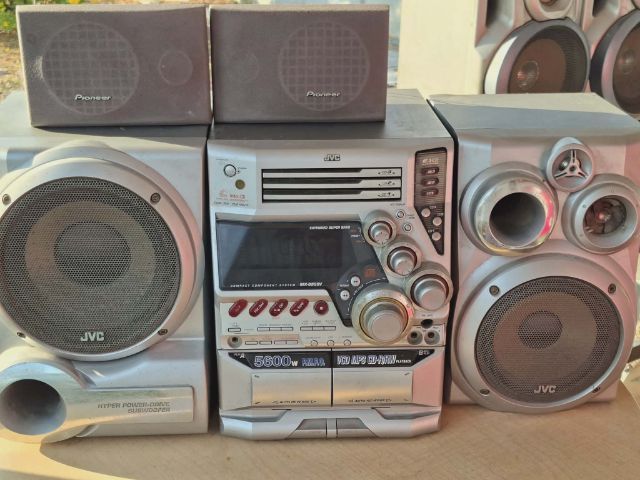 เครื่องเสียง JVCเ พร้อมลำโพงขนาด 5,600 วัตต์ รูปที่ 5