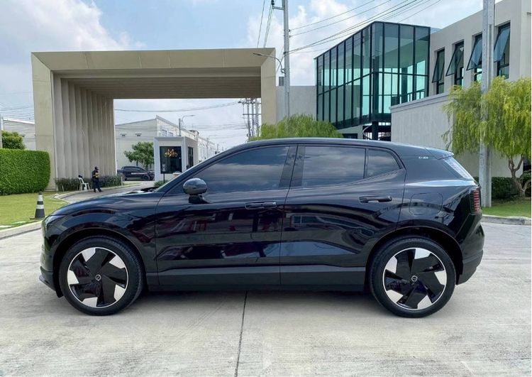 Volvo EX30 2025 0.0 Ultra Extended Range Utility-car เบนซิน ไม่ติดแก๊ส เกียร์อัตโนมัติ เทา รูปที่ 4