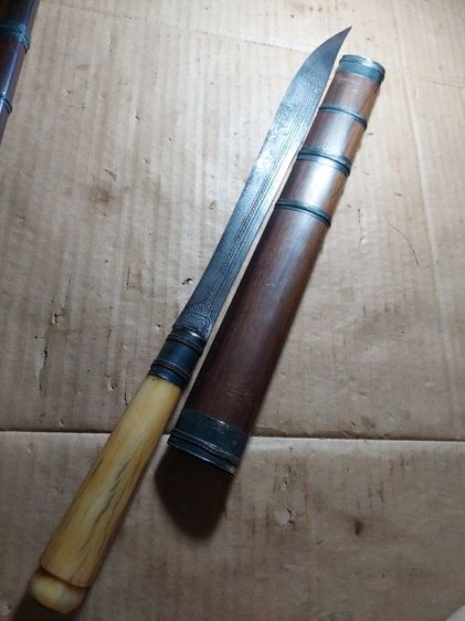 เครื่องรางมีดหมอหลวงพ่อเดิมใบ 12 ยาวรวม 17 นิ้ว