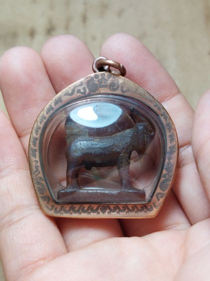 เครื่องรางแพะหลวงพ่ออ่ำ เลี่ยมเก่า รูปที่ 8