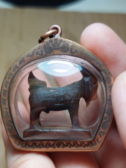 เครื่องรางแพะหลวงพ่ออ่ำ เลี่ยมเก่า รูปที่ 6