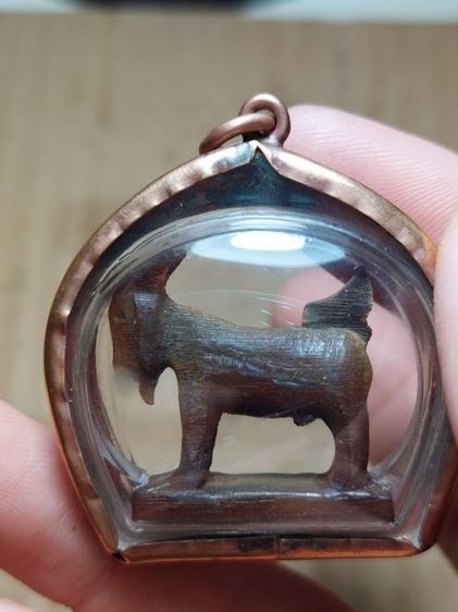 เครื่องรางแพะหลวงพ่ออ่ำ เลี่ยมเก่า รูปที่ 3