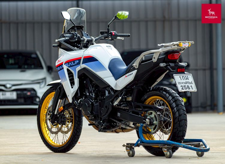 Honda XLl750 Transalp ปี2025 มือเดียว วิ่ง1,700Km. สภาพป้ายแดง รูปที่ 4