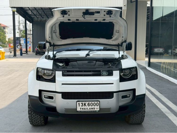 Land Rover Defender 2021 2.0 110 D240 SE 4WD Utility-car ดีเซล ไม่ติดแก๊ส เกียร์อัตโนมัติ ขาว รูปที่ 4