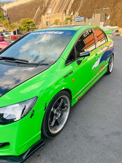 รถ Honda Civic 1.8 E i-VTEC สี เขียว