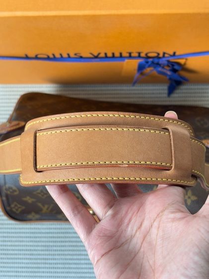 Monogram Canvas Hudson PM มือสองแท้💯 รูปที่ 17