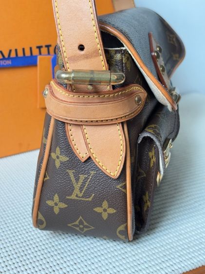Monogram Canvas Hudson PM มือสองแท้💯 รูปที่ 7