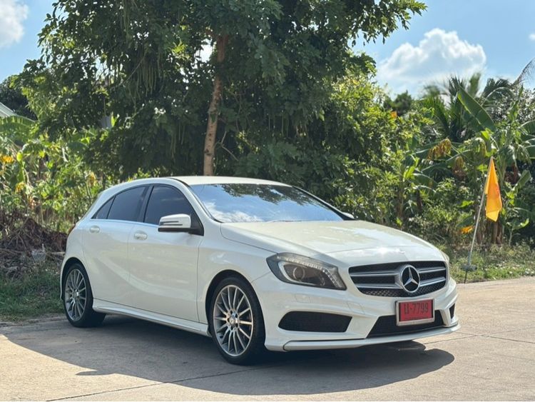 Mercedes-Benz A-Class 2015 A180 Sedan เบนซิน ไม่ติดแก๊ส เกียร์อัตโนมัติ ขาว รูปที่ 2
