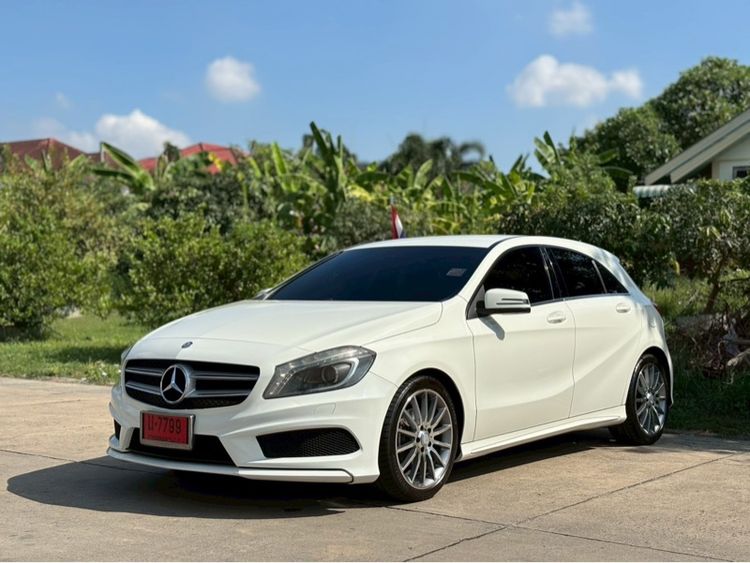 Mercedes-Benz A-Class 2015 A180 Sedan เบนซิน ไม่ติดแก๊ส เกียร์อัตโนมัติ ขาว รูปที่ 3
