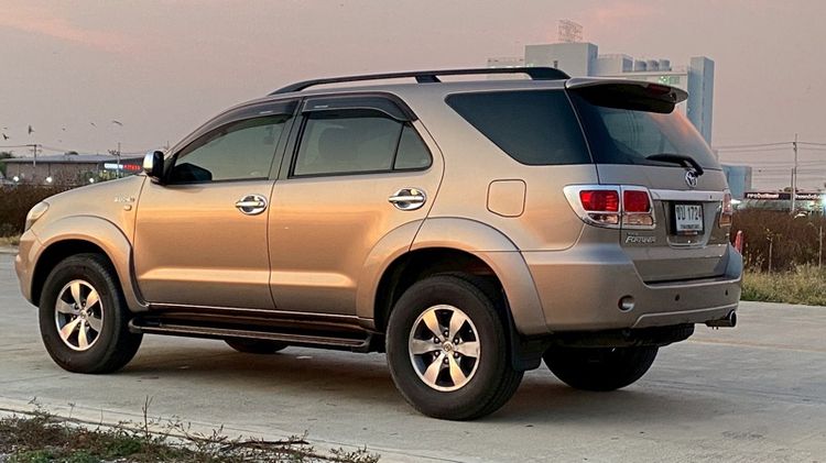 Toyota Fortuner 2007 3.0 V Utility-car ดีเซล ไม่ติดแก๊ส เกียร์อัตโนมัติ บรอนซ์ทอง รูปที่ 3
