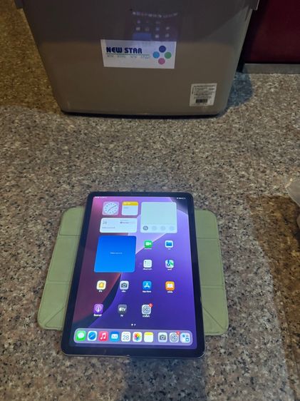 ขายถูกๆๆiPadAir4สีดำ64กิ๊กสภาพสวยๆแถมPencilใช้งานดีสูนTrue