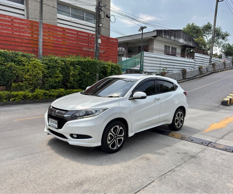 รถ Honda HR-V 1.8 EL สี ขาว