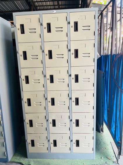 ตู้ล๊อคเกอร์เหล็ก Locker Q-Biz แบบ 18 ช่อง บานครบ