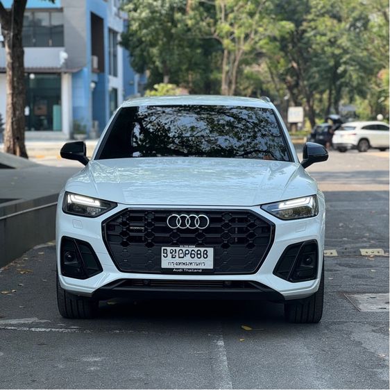 Audi Audi Q5  2025 2.0 TFSI Quattro 4WD Utility-car ปลั๊กอินไฮบริด (PHEV) ไม่ติดแก๊ส เกียร์อัตโนมัติ ขาว รูปที่ 2