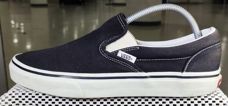 รองเท้า💥VANS Slip - On💥ของแท้‼️สีดำ พื้นเดิม นิ่ม เบา สวยๆ เดิม สภาพดี💥ไซร์ 44.5 รูปที่ 4
