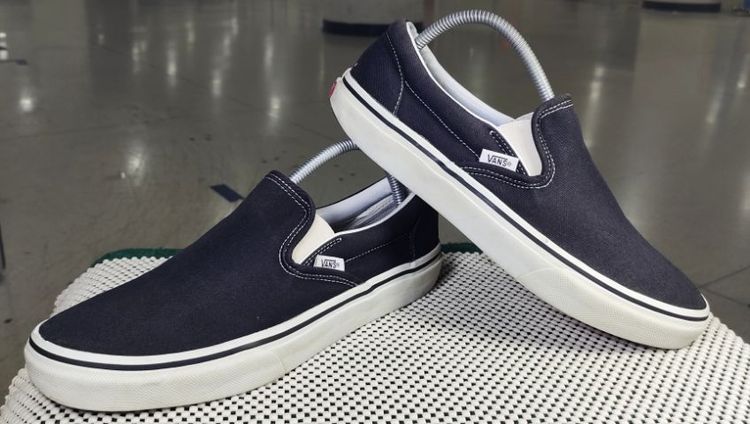 รองเท้า💥VANS Slip - On💥ของแท้‼️สีดำ พื้นเดิม นิ่ม เบา สวยๆ เดิม สภาพดี💥ไซร์ 44.5 รูปที่ 3
