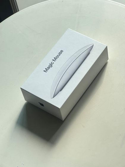 Apple Magic Mouse สีขาว ของแท้ รุ่นชาร์จใต้เครื่อง (Lightning)รุ่นใหม่  ใช้แค่ 2 ครั้ง กล่องครบ  รูปที่ 9
