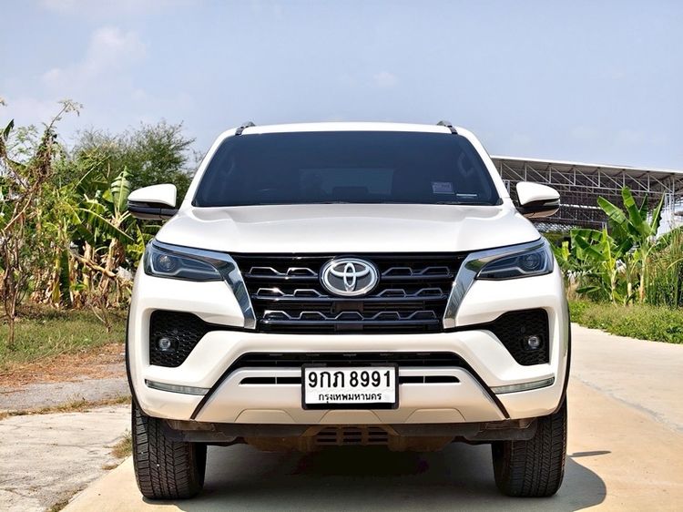 Toyota Fortuner 2021 2.4 Leader G Utility-car ดีเซล ไม่ติดแก๊ส เกียร์อัตโนมัติ ขาว รูปที่ 4