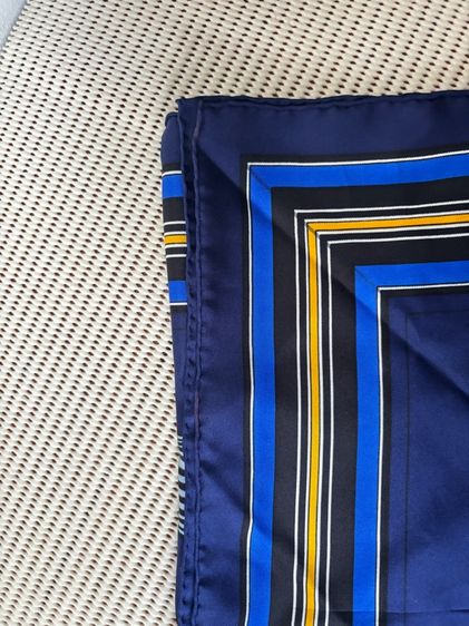 ผ้าพันคอผ้าห่ม H💙RMES Carré 90 มือสองแท้💯  รูปที่ 11