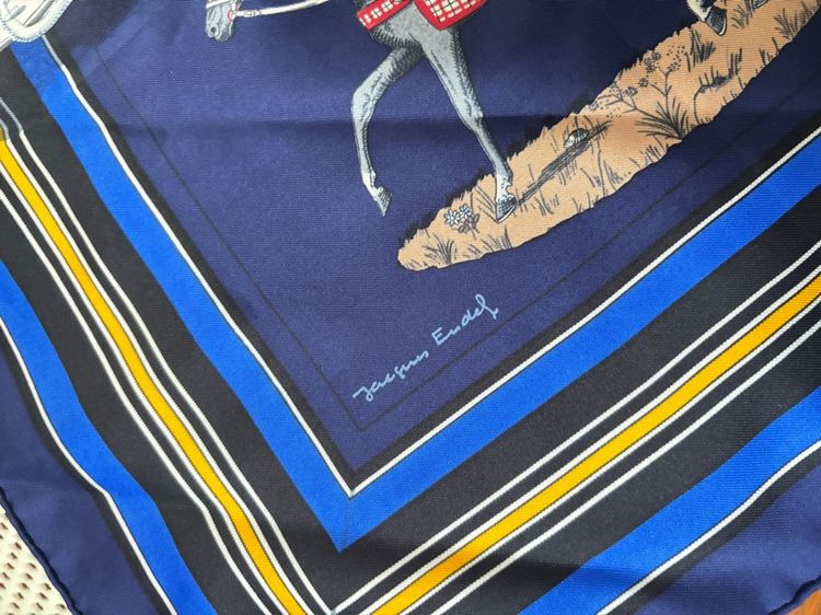 ผ้าพันคอผ้าห่ม H💙RMES Carré 90 มือสองแท้💯  รูปที่ 7