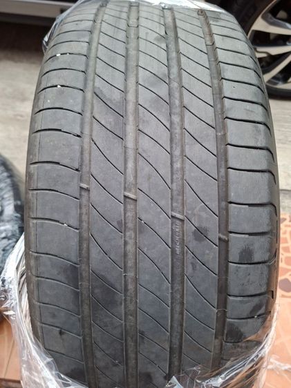 ขายยาง มิชลีน premacy4 225 50 R18 ปลายปี22 ถอดจากรถ Corolla Cross Hybrid 4 เส้น ขาย 3,900 บาท สนใจทักก๋อย 081-988-8316 ของอยู่แถวปากเกร็ด  รูปที่ 2