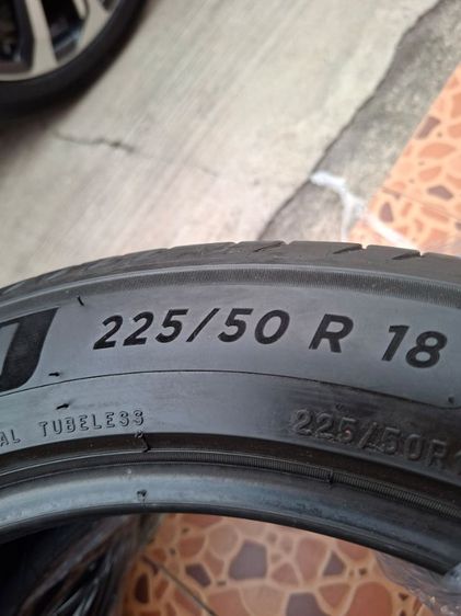 ขายยาง มิชลีน premacy4 225 50 R18 ปลายปี22 ถอดจากรถ Corolla Cross Hybrid 4 เส้น ขาย 3,900 บาท สนใจทักก๋อย 081-988-8316 ของอยู่แถวปากเกร็ด  รูปที่ 4