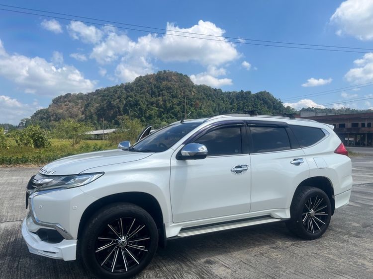 Mitsubishi Pajero Sport 2015 2.4 GT Premium Elite Edition 4WD Utility-car ดีเซล ไม่ติดแก๊ส เกียร์อัตโนมัติ ขาว รูปที่ 3