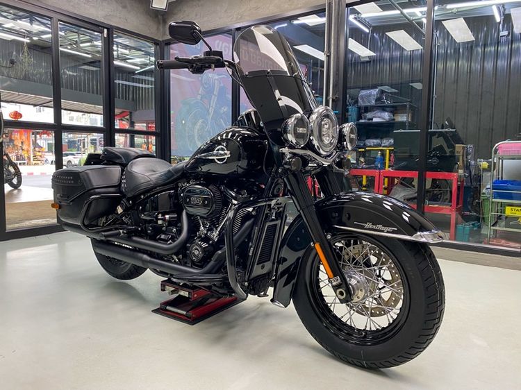 Harley-Davidson Heritage Classic 114 รูปที่ 3