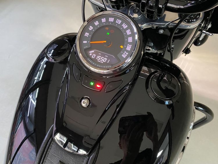 Harley-Davidson Heritage Classic 114 รูปที่ 2