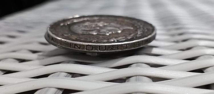 รุ่น 5 เปโซ ปี 1953
 รูปที่ 8