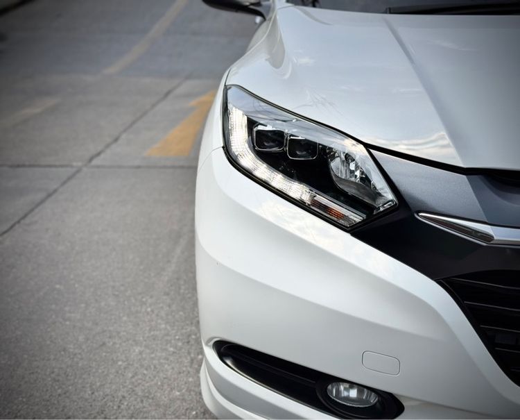 Honda HR-V 2017 1.8 EL Utility-car เบนซิน ไม่ติดแก๊ส เกียร์อัตโนมัติ ขาว รูปที่ 2