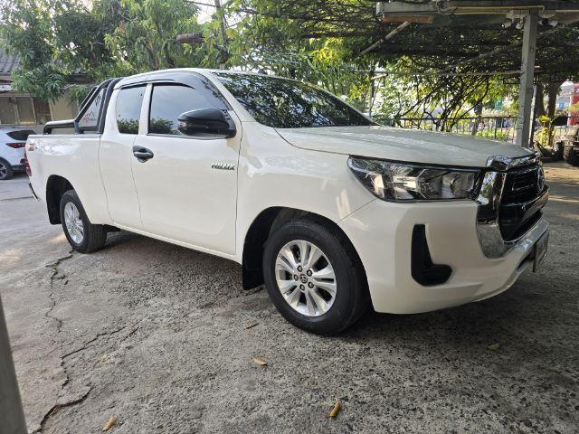 Toyota Hilux Revo 2022 2.4 E Prerunner Pickup ดีเซล เกียร์ธรรมดา ขาว รูปที่ 4