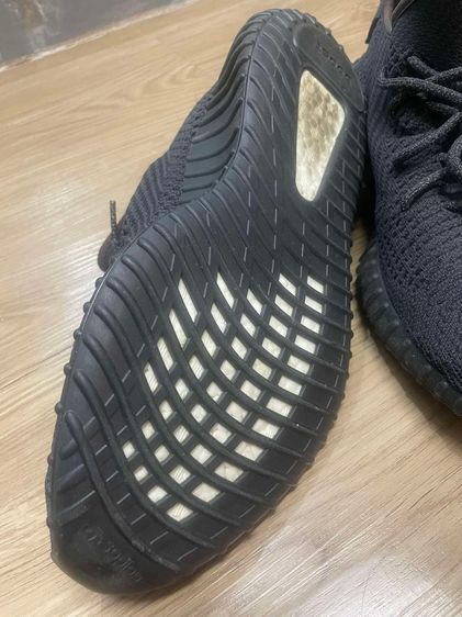 รองเท้าผู้ชาย adidas yeezy 12.5US รูปที่ 3