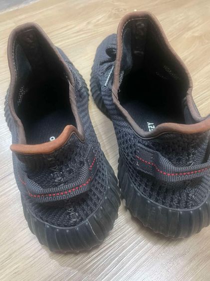 รองเท้าผู้ชาย adidas yeezy 12.5US รูปที่ 2