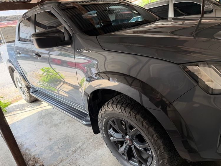 Isuzu D-MAX 2022 3.0 Vcross M 4WD Pickup ดีเซล เกียร์อัตโนมัติ เทา รูปที่ 2