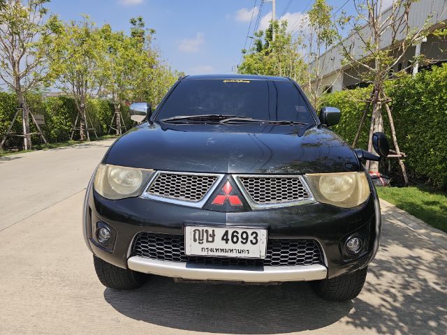 Mitsubishi Triton 2011 2.4 Plus Pickup เบนซิน ไม่ติดแก๊ส เกียร์ธรรมดา ดำ รูปที่ 3