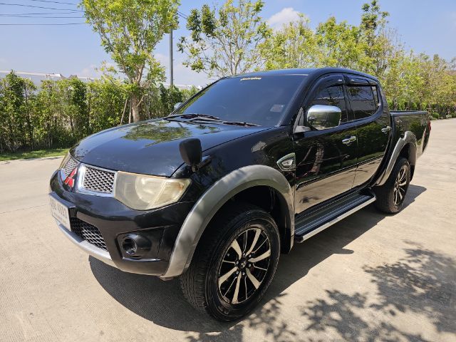 Mitsubishi Triton 2011 2.4 Plus Pickup เบนซิน ไม่ติดแก๊ส เกียร์ธรรมดา ดำ รูปที่ 2