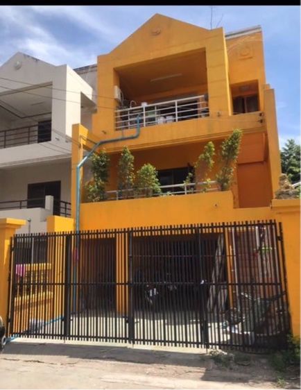 ทาวน์เฮาวส์ 30 ตรว