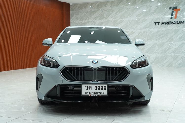 BMW Series 2 2025 220i Sedan เบนซิน เกียร์อัตโนมัติ เทา รูปที่ 3