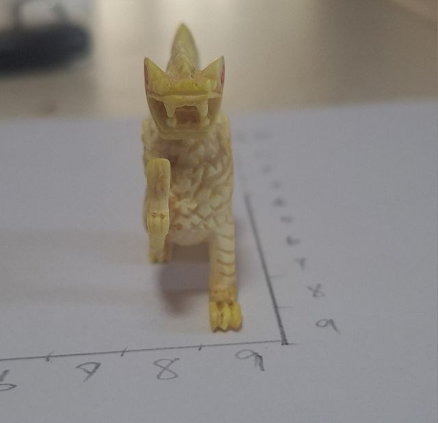 สิงห์คอม้าทรงเครื่องตะปบเหยื่อของหลวงพ่อมุ่ยวัดดอนไร่ไซส์ใหญ่ 4x4 ซม รูปที่ 2