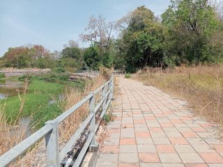 บ้านพร้อมที่ดิน