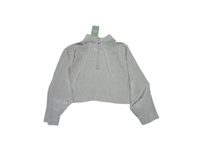 🔥เสื้อครอปแขนยาวสีเงินเมทัลลิค คอปีน ดีไซน์หรู ผ้าเงาสวย (สภาพใหม่มือ 1 ป้ายห้อย) รูปที่ 2