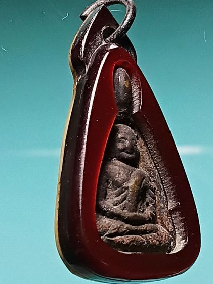 พระจอบเล็ก หลวงพ่อเงิน วัดบางคลาน รุ่นเเรก สภาพคนโบราณใช้บูชาติดตัวมาอย่างยาวนาน พระสวยเลี่ยมกรอบเก่าใช้มาไม่ต่ำกว่า80ปี พระสภาพยังสวยครับ รูปที่ 4