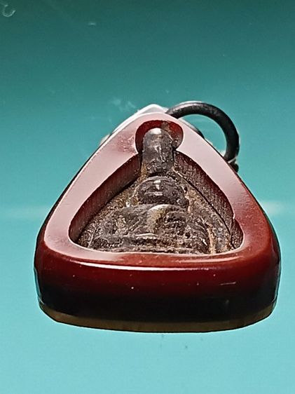 พระจอบเล็ก หลวงพ่อเงิน วัดบางคลาน รุ่นเเรก สภาพคนโบราณใช้บูชาติดตัวมาอย่างยาวนาน พระสวยเลี่ยมกรอบเก่าใช้มาไม่ต่ำกว่า80ปี พระสภาพยังสวยครับ รูปที่ 5